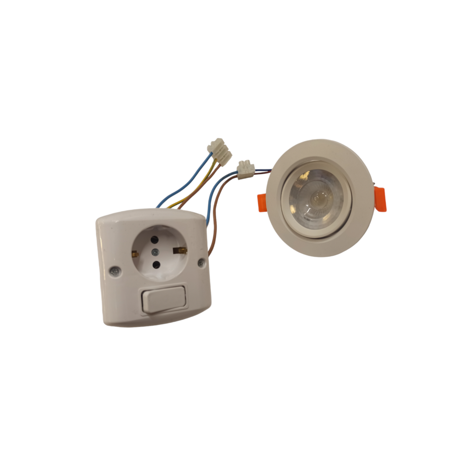 BANYO DOLABI LED SPOT BEYAZ IŞIK 6500K + ANAHTARLI PRİZ TAKIMI 