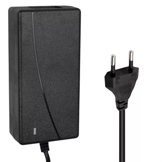 12 VOLT 3 AMPER PLASTİK KASA MASAÜSTÜ ADAPTÖR 12V 3A