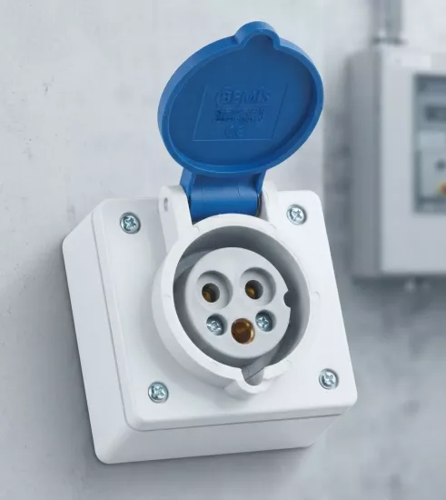 Bemis CEE Norm 3x16A 220V IP44 45° Eğik Makine Prizi